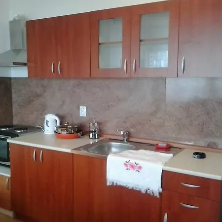 In Sunny Hill 3 דירה