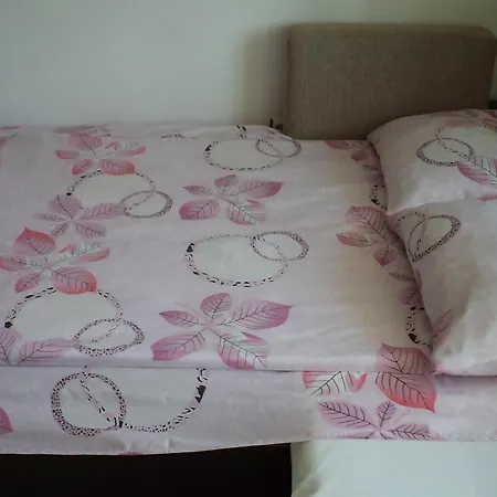 In Sunny Hill 3 סוזופול