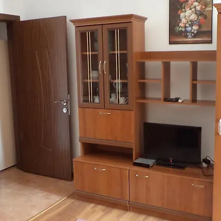 In Sunny Hill 3 סוזופול