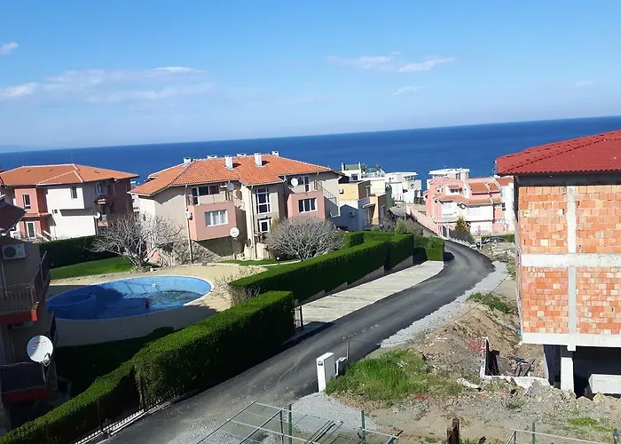 In Sunny Hill 3 Daire Süzebolu