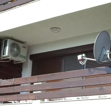In Sunny Hill 3 Apartment *